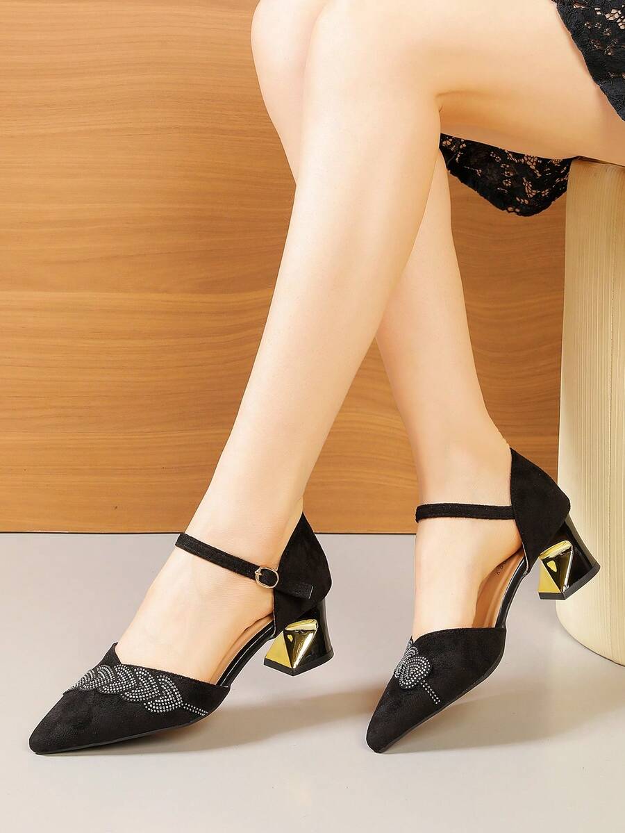 女士优雅高跟鞋，适合春夏穿着，舒适粗跟搭扣金色高跟鞋，时尚透明鞋跟，适合婚礼派对穿着。