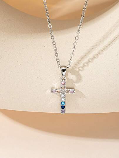 1件彩色立方氧化锆十字架项链，银色水钻镶嵌宗教风格颈链，独特设计