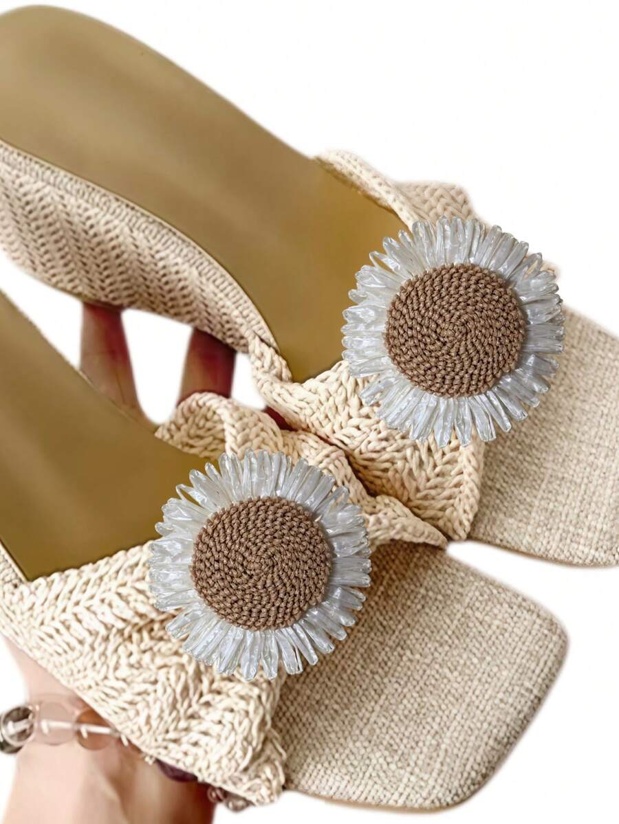 2 piezas Decoraciones de zapato de flor de girasol de paja blanca, adecuadas para zapatillas, tacones altos, sandalias, pantuflas y talla grande - Multicolor - Ver 1