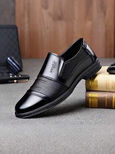 Herrloafers i läder, vardagsskor, formella affärsskor, medelålders och unga, mjuk kropp, halkfri, slitstark, lämplig för utflykter och resor, vår och höst nya