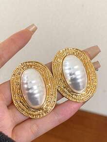 1 Pair Metal Asymmetrical Ruched Striped Ellipse Pearl Earrings, Vintage Chic High-End Retro Personalized Exaggerated Medieval Style Big Earrings, Gift For Women, Girls, Wedding, Party, Anniversary - 銀色 - 查看 1