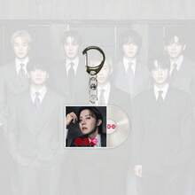 JIMIN V J-HOPE RM JIN 徽章别针 - 可爱铁皮别针，可别在背包/衣服上，情人节礼物，收藏卡，支持流行音乐组合的小礼物，新款收藏卡，卡片展示收藏，流行音乐周边，盒装装饰卡 - 彩色 - 查看 26