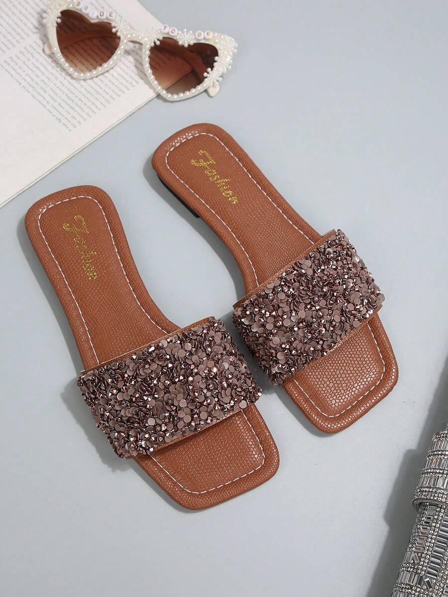 Sandalias planas de lujo para mujer, Primavera/Otoño 2024, Tacón bajo antideslizante, Tallas grandes con strass, Chanclas versátiles con tiras - Óxido marrón - Ver 1