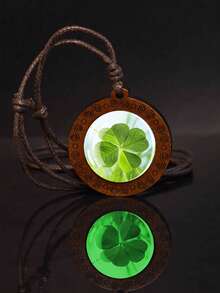 1 mặt dây chuyền hình cỏ bốn lá phát sáng trong bóng tối, màu xanh lá cây, làm bằng thủy tinh hoặc gỗ, kèm dây chuyền dạng dây thừng. - màu nâu - Xem 12