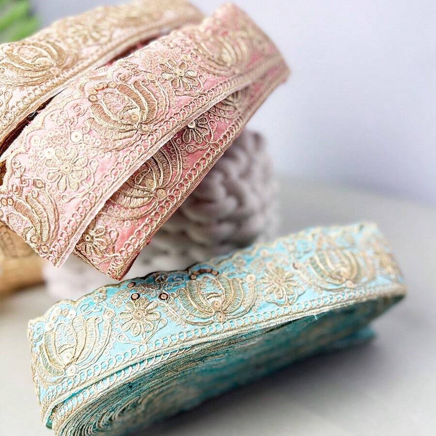 36英寸刺绣亮片饰边,亮丽缝制布条,适合DIY手工制作,多种颜色可选,可用于服装和配饰的缝纫和手工制作。 - 粉紅色 - 查看 1