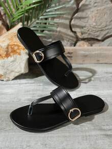 Women's Casual Solid Color Beach Flip Flops - Black - View 4