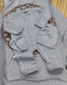 Complete Knitted Baby Outfit - , Blanket, Hat, And Mittens - Light Grey - View 3