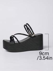 Women's Black Striped Reversible Thick-Sole Sandals, Unique Rhombus Pattern Thick Bottom Lightweight And Comfortable, Minimalist Straps Fit Foot Snugly, Metal Buckle Versatile Wear, Refreshing Summer Versatile Style - Black - View 9