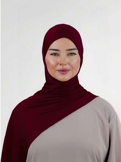 1条女士简约经典纯色优雅休闲流苏围巾，优质针织粘胶面料，长款头巾式头巾，适合日常生活、旅行和聚会。