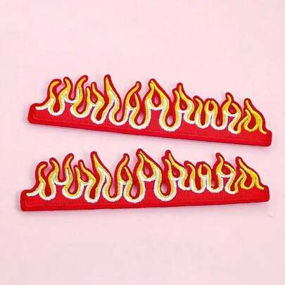 Bộ 2 miếng vá thêu hình ngọn lửa màu đỏ, chất liệu polyester, có thể ủi hoặc may lên quần áo, phụ kiện, vải vóc, thích hợp cho ba lô, quần jean, áo khoác, áo phông, mũ, váy, v.v.