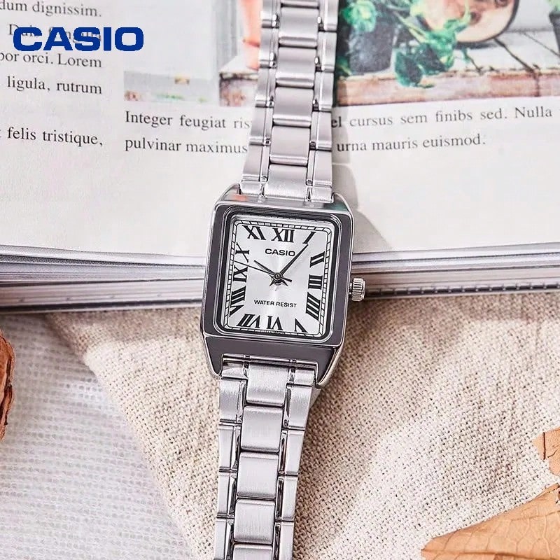Đồng hồ Casio nữ mặt vuông, dây đeo thép không gỉ màu bạc, thiết kế hình học hiện đại, mặt số trắng, đồng hồ thạch anh, món quà thời trang dành cho phái nữ.