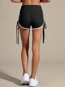 Soyun 1 paire de nouveaux shorts de sport pour femmes avec cordon de serrage latéral et froncé, avec design bicolore, respirant et absorbant l'humidité pour un confort quotidien lors de la pratique du fitness, de la course, de l'exercice, de la randonnée et d'autres activités sportives - Noir - Voir 2