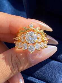 一套925纯银独特时尚钻石戒指套装，适合女性日常佩戴、生日派对、情人节礼物、约会和其他场合。 - 金色 - 查看 2