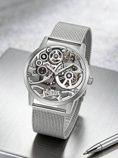 Guess 1 chiếc đồng hồ nam tự động đáy mở, dây đeo thép không gỉ, mặt số rỗng, màu bạc, thiết kế độc đáo, phù hợp cho tiệc tùng và trang phục thường ngày, cũng có thể dùng làm quà tặng. Mã sản phẩm: GW0538G1