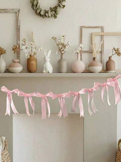 Un conjunto de decoraciones de banderines con lazos de color rosa y blanco, decoraciones de guirnalda de lazos, adecuado para fiestas, vacaciones, cumpleaños, bodas, compromisos, decoraciones de chimenea y pared, conjunto de flores de lazo, decoraciones para fiestas de boda y cumpleaños, decoraciones de fiesta, decoraciones para el ambiente del jardín y el patio, Día de San Valentín, Día de la Madre, montaje de bodas, temporada de graduación (incluye 15 lazos y aguja de enhebrar hilo)