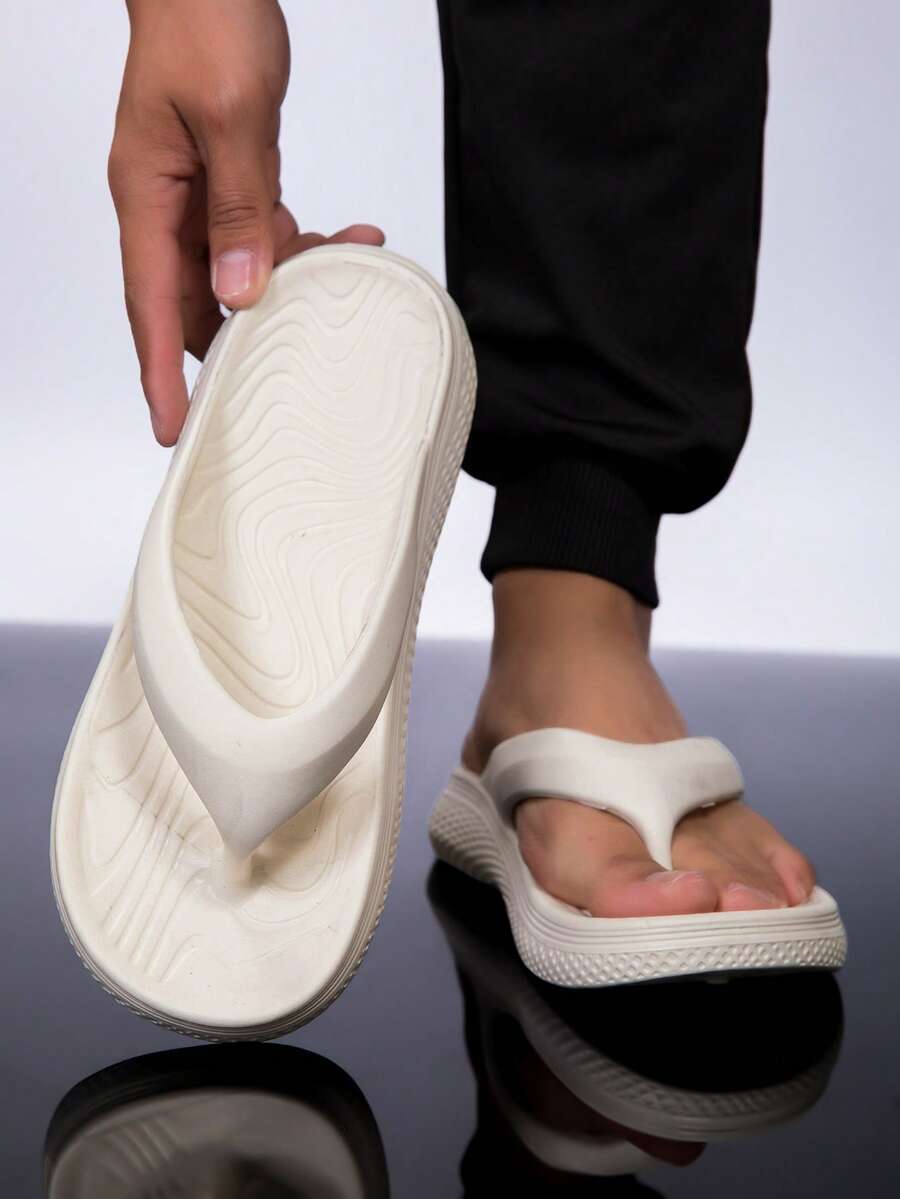 2026 New Summer Unisex Flip Flops, Solid Color Minimalist Casual Slippers, Non-Slip Soft Bottom Lightweight Beach & Outdoor Shoes - White - View 1
