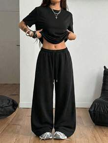 LQTY Spring/Summer 2-Piece Women's Casual Sporty Black Crew Neck T-Shirt With Drawstring Loose-Fitting Sweatpants. A Simple Street-Style Elegant - Black - View 2
