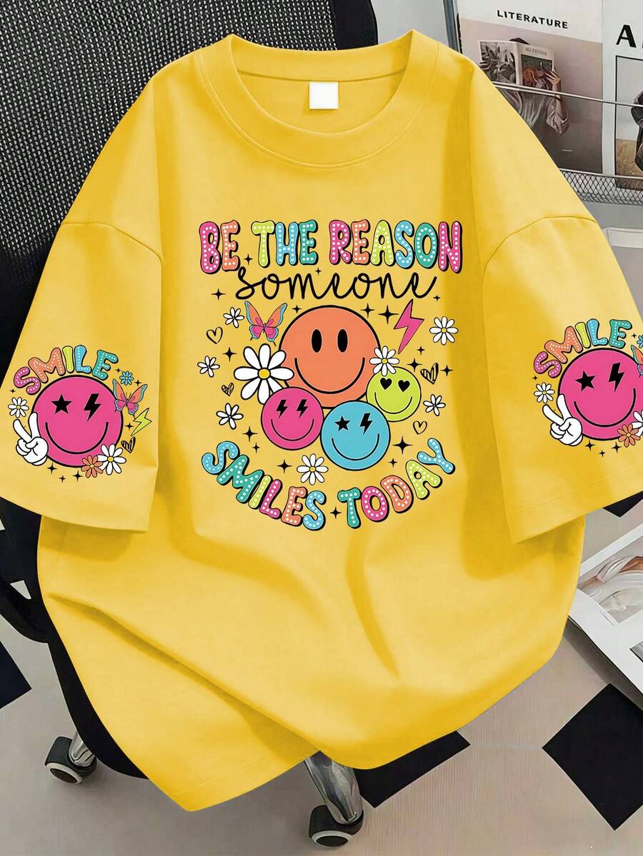 Casual Face Pattern Round Neck T-Shirt, Plus Size Women Top. Suitable For Summer Holiday Outfit, Festival Attire, New Year Gift, Valentine's Day Gift, Mother's Day Gift, Mom Gift, Graduation Short Sleeve Top, Back To School Outfit, Graduation Ceremony, Women Teacher Outfit - Yellow - View 1
