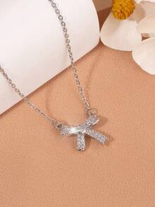1件优雅闪亮不锈钢立方氧化锆铜蝴蝶吊坠项链，适合女士派对佩戴和作为礼物 - 蝴蝶結 - 查看 5