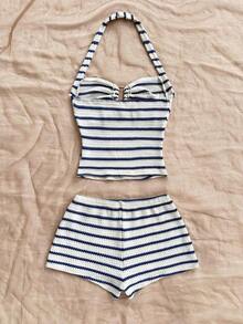 Conjunto de dos piezas para mujer con rayas azules y blancas, top halter de cuello al aire con textura de ganchillo y shorts cortos a rayas, estilo náutico y fresco, ideal para vacaciones de verano, playa, piscina, brunch, paseos costeros, fiestas en la playa y salidas casuales - Blanco y Negro - Ver 10