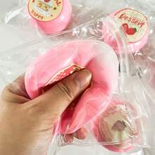 1 món đồ chơi bóp mềm hình dâu tây mới năm 2026, bóng bóp giảm căng thẳng có độ đàn hồi chậm, hình dán ngẫu nhiên, phù hợp cho thanh thiếu niên và người lớn, quà tặng sinh nhật/ngày lễ/cặp đôi, quà tặng thư giãn, quà tặng game thủ, đồ chơi giảm căng thẳng. - Nhiều màu - Xem 6