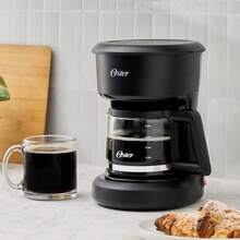 Cafetera Oster, Capacidad de 5 Tazas, Filtro Permanente, Color Negro - 5 Tazas - Ver 2