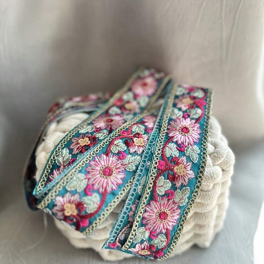 1/5碼紗染刺繡蕾絲附縫製亮片,適用於衣領、包包、裝飾、托特包、鑰匙圈、娃娃衣服、家居裝飾、DIY及初學者縫製 - 多色 - 查看 1