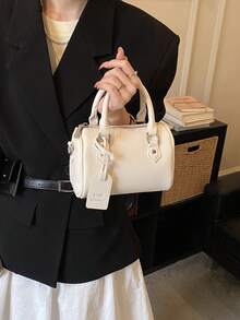 时尚圆筒包，新款春夏女士单肩/斜挎枕形包，时尚小号邮差包，复古欧美风 - 米色 - 查看 4