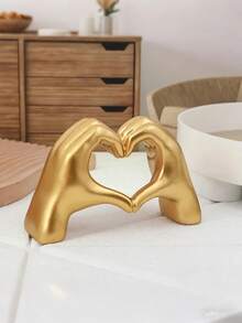 1pc Gold Heart-Shaped Finger Gift - Harmonica, Resin Craft, Bedroom Desk Sculpture Decor, Study/Desk Decoration, Birthday Gift, New Home Decor, Wedding Ornament, Holiday Gift - Multicolor - View 6