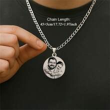 1pc Stainless Steel Customized Round Engraved Photo Pendant Necklace, Customized Parents, Couples And Children Photo Necklace, Family Memorial Gift, Perfect Birthday Celebration, Fashionable Versatile Necklace, Customized Photo Necklace, Mother's Day Gift, Easter Gift, Customized Gift, Personalized Necklace, Father's Day Gift - Multicolor - View 4