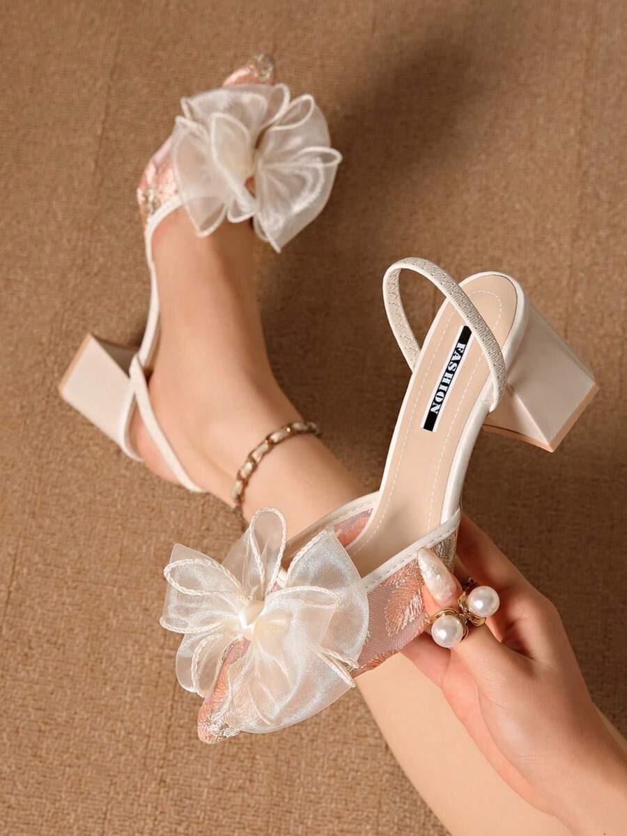 新款中国风白色蝴蝶结网眼高跟穆勒鞋，女士尖头蕾丝刺绣两穿细高跟/粗跟凉鞋 - 粉色 - 查看 1