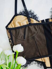 Sexy Lace Trim Cropped Camisole - Black - View 6