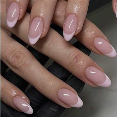 24片浪漫花卉印花短款杏仁形假指甲套装，提升您的日常、工作、约会造型