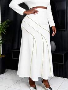 Vestido largo de cola de sirena con pliegues y cintura alta en color blanco con adornos dorados, adecuado para invitadas de boda, fiestas de cóctel y otras ocasiones - Blanco - Ver 4