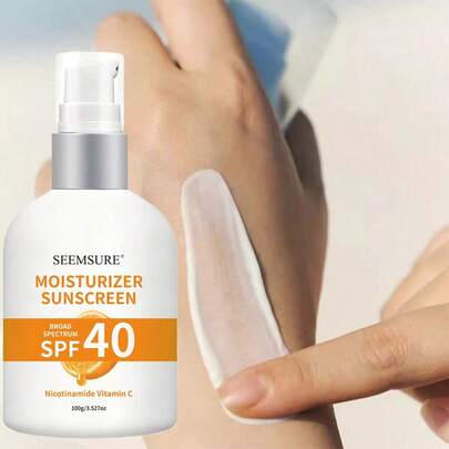 seemsure Protector solar con tinte de vitamina C SPF 40 - Protección de amplio espectro / Fórmula mineral hidratante con óxido de zinc y dióxido de titanio, tinte ligero, apto para todo tipo de piel, no grasoso, cuidado de la piel y protección solar