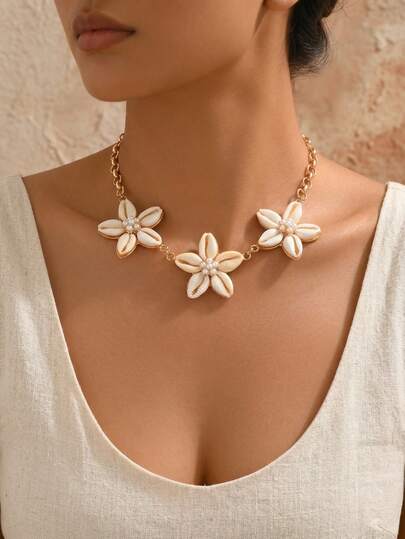 1pc Creative Bohemian Style Shell Flower Shaped Necklace, Suitable For Daily, Beach, Date, Party And Music Festival Wear
