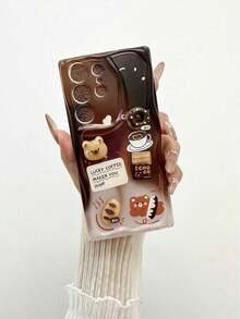 Funda de teléfono de moda con elementos de osito de peluche lindo, con elementos de oso de peluche, café, chocolate, manzana, oso de peluche, diseño de oso de dibujos animados, accesorio de pegatina de onda ondulada hecha a mano, funda de teléfono suave, compatible con iPhone 15pro Max/13/14/11/12 y para 11t/11pro/A134g A22 A21s/A32/A51/ A514g A52 S22 Ultra A335g Redmi10 Redminote114g Redmi11lite A53tpua14 /A23/S23ultra, resistente al agua, a los golpes y a los arañazos, regalo de primavera,mobile phones, bags, mobile accessories, phone cases, room decoration, accessories, transparent phone cases, summer, phone straps, men's phone cases, black phone cases, pink phone cases, mobile case for men, mobile case for women, mobile phone protection, beach accessories, strawberry treats, phone protection covers. - Estilo (1 pieza) - Ver 4