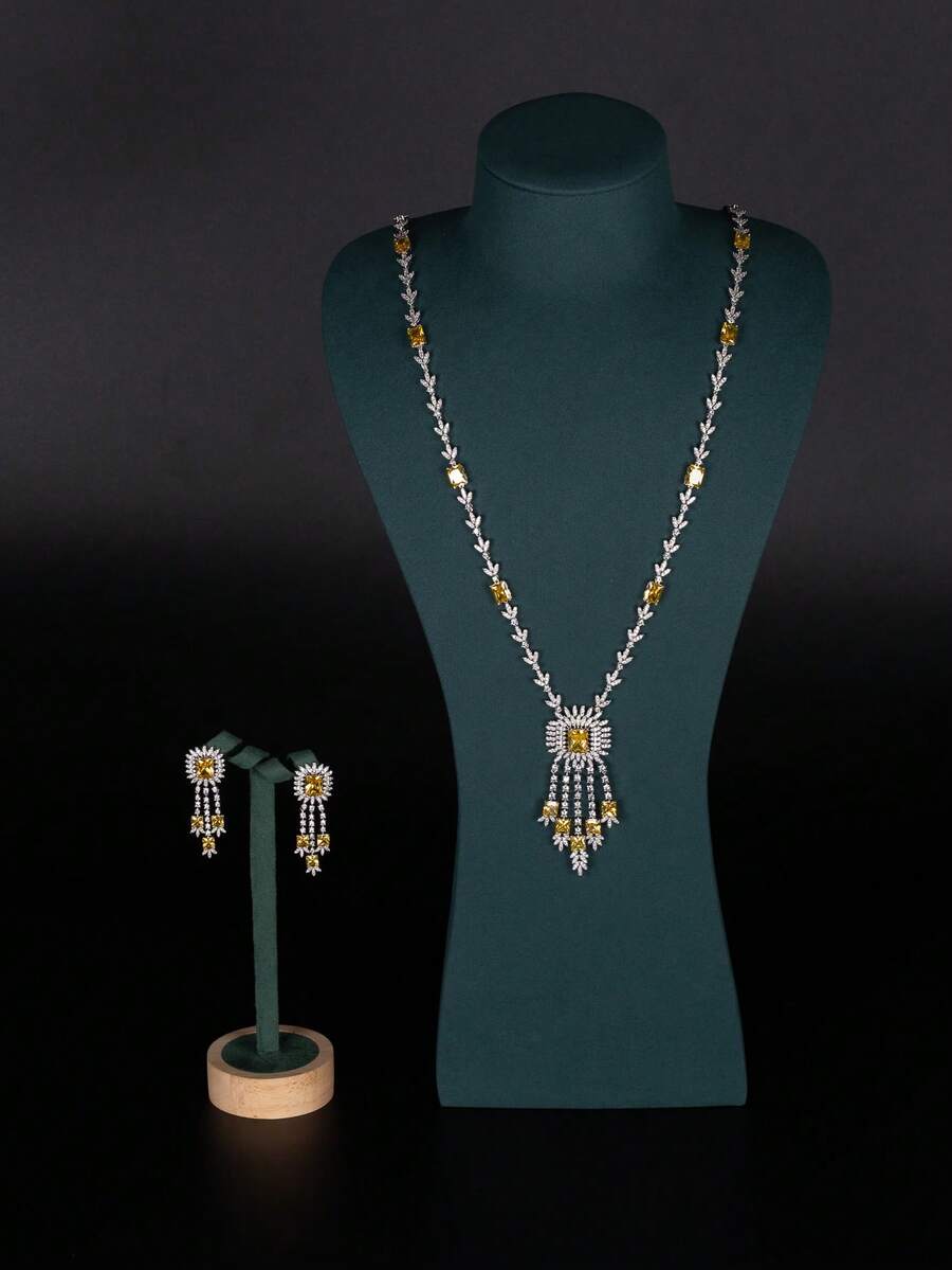1 Set Luxury Elegant Cubic Zirconia Floral Cluster Jewelry Set, Suitable For Women's Wedding & Banquet Wear, Includes 1 Pair Earrings And 1 Necklace (Excluding Gift Box) - Yellow Gold - View 1