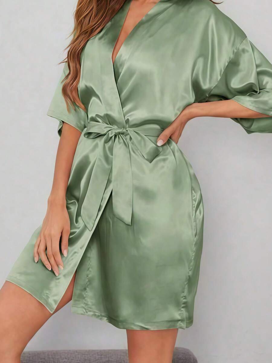 1 chiếc áo choàng ngủ nữ màu trơn thanh lịch thắt eo, đồ ngủ ngắn gợi cảm bằng lụa satin mềm mại, phù hợp cho cô dâu, phù dâu, mặc nhà, váy áo choàng ngắn mùa cưới, họa tiết chữ cái, áo choàng tắm và áo ngủ. - màu xanh lá cây nhạt - Xem 1