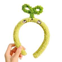 1 pezzo Fascia per capelli creativa e carina a forma di carota, accessorio per capelli divertente con ciuffo di erba in peluche super adorabile, adatto per estate, vacanze, viaggi, festival, feste - Multicolore - Visualizzare 4