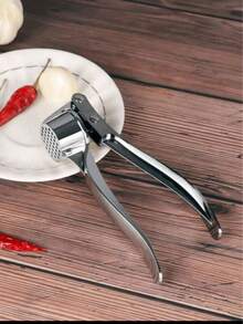 3-In-1 Stainless Steel Manual Garlic Press, Multi-Functional Kitchen Garlic Crusher, Garlic Paste Maker, Garlic Press, Kitchen Gadget, Functions Include Garlic Crusher + Nut Cracker + Bottle Opener, Compact Garlic & Ginger Grinder - Multicolor - View 11