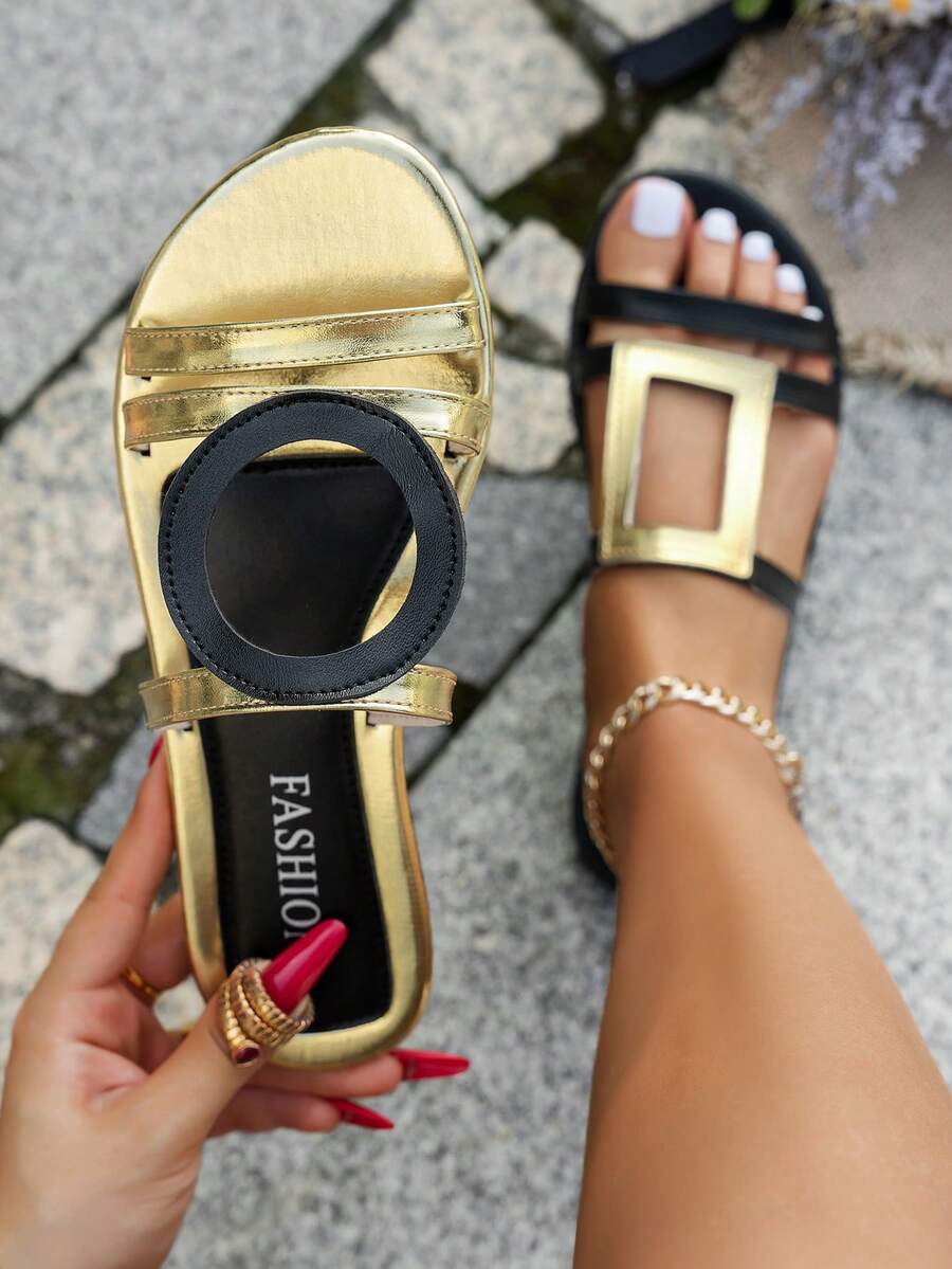 女士平底圆头几何图案优雅PU皮革不对称时尚沙滩拖鞋，适合度假、春夏穿着 - 黑金 - 查看 1