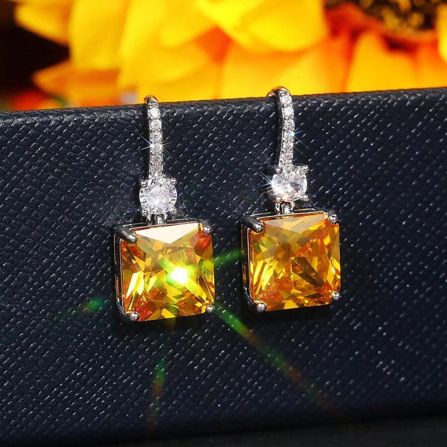 Elegant Geometric Square Pendant Earrings, Suitable For Women Brides Wedding Jewelry - Yellow - View 1