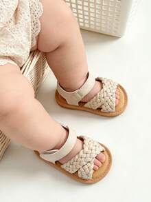Sandal đế bằng hở mũi, họa tiết hoa, chất liệu da PU mềm mại cho bé gái sơ sinh/trẻ nhỏ, thích hợp cho mùa hè. - Màu be - Xem 7