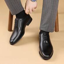 Mioeert Zapatos de vestir para hombres con puntera alada, zapatos Oxford formales de negocios, zapatos de vestir Derby retro para hombres - Negro - Ver 1
