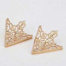 2pcs Vintage Men's Suit Shirt Accessories, Hollow Out Floral Pattern Triangle Collar Clip And Pin Set, Classic Retro Style Collar Stay Brooch For Formal Business Wear, Wedding, Banquet, Party And Daily Outfits, Sturdy Durable Shirt Collar Fixing Decor, Elegant Gentleman Style Jewelry Perfect For Fathers, Husbands, Boyfriends, Colleagues And Male Friends, Ideal Gift For Birthdays, Anniversaries, Graduation And Business Occasions - 黃金 - 查看 7