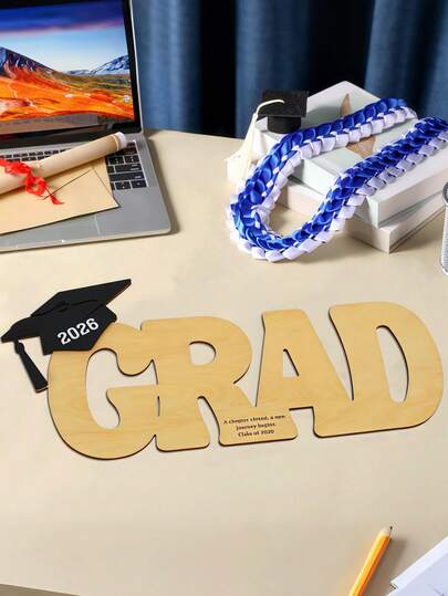 2026 Graduation Decorations, Wooden Graduation Symbol, Vintage Style Graduation Cap Decor, 2026 High School And University Graduation Party Supplies