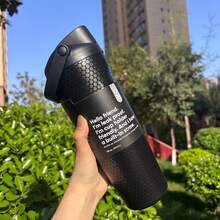 30oz Insulated Water Bottle Set Is Made Of Stainless Steel And Keeps Drinks Hot Or Cold For Up To 24 Hours. It Offers Two Ways To Drink – Through A Straw Or Directly From The Bottle – Easily Switched With The Press Of A Button. - 黑色 - 查看 4