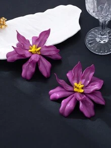 一对夸张紫色花瓣耳环，不对称花朵设计，优雅独特，个性时尚，适合度假佩戴 - 紫色 - 查看 1