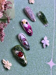 10片装女士手工美甲贴片，夏季美甲饰品，亚克力材质，手绘3D立体花朵瓢虫渐变闪粉装饰，Y2K风格，可重复使用美甲套装，包含美甲胶水、凝胶指甲油、美甲贴纸等美甲用品及配件。这款亚克力美甲贴片套装适合女性和女孩，是夏季日常生活、派对、婚礼、约会、购物、旅行、节日庆典的理想之选。手工美甲贴片套装，搭配闪亮装饰，是特殊场合的完美之选。 - 綠色 - 查看 6